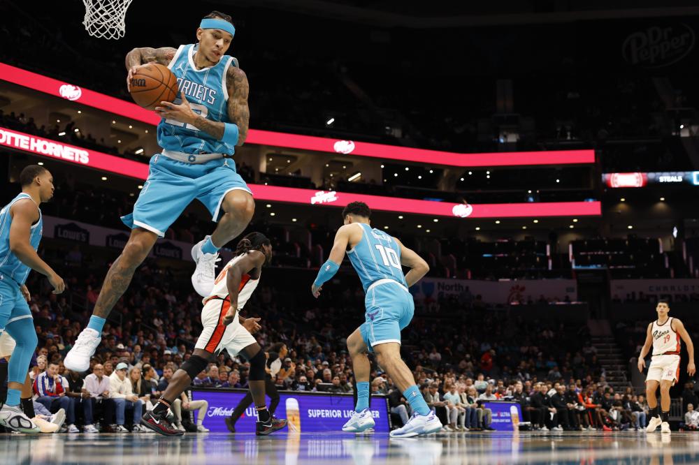 想要窥探他 想要窥探他