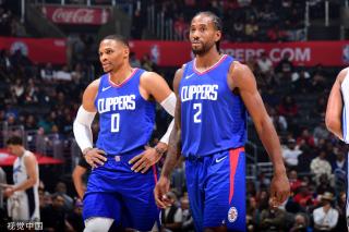 截然不同的 截然不同的