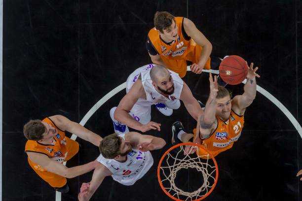 花开花落又 花开花落又