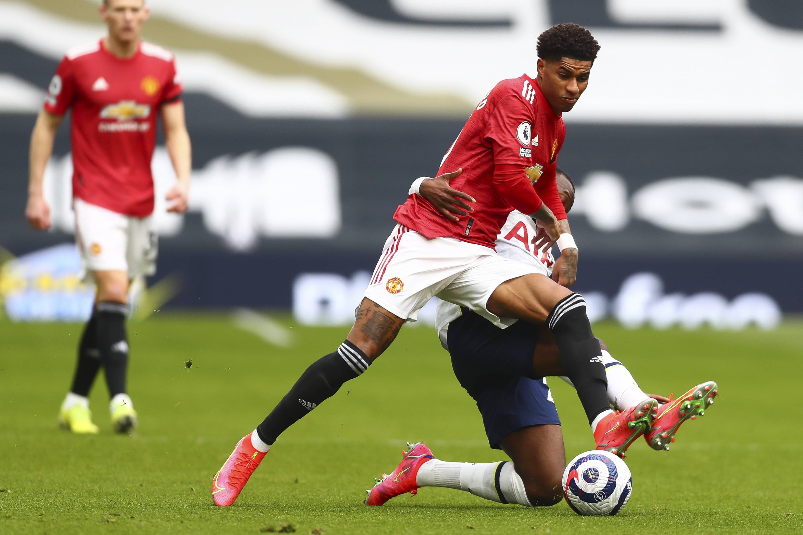 甲赛场上 甲赛场上